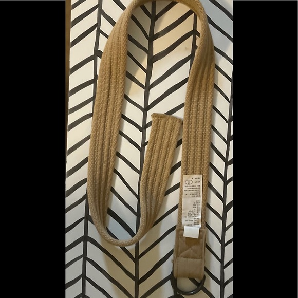 Loop Belt - Picture 2 of 3